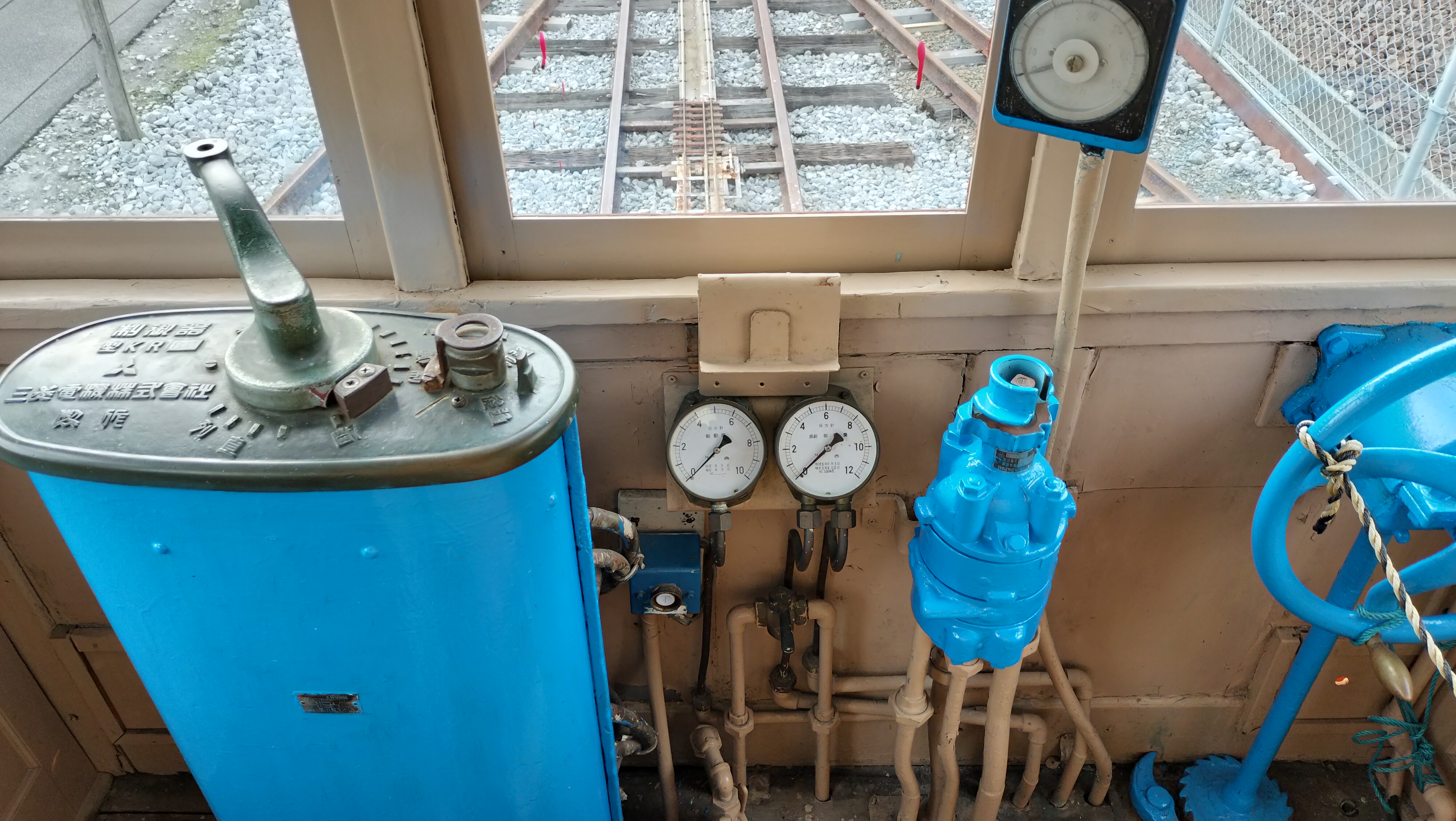 展示車両の運転席